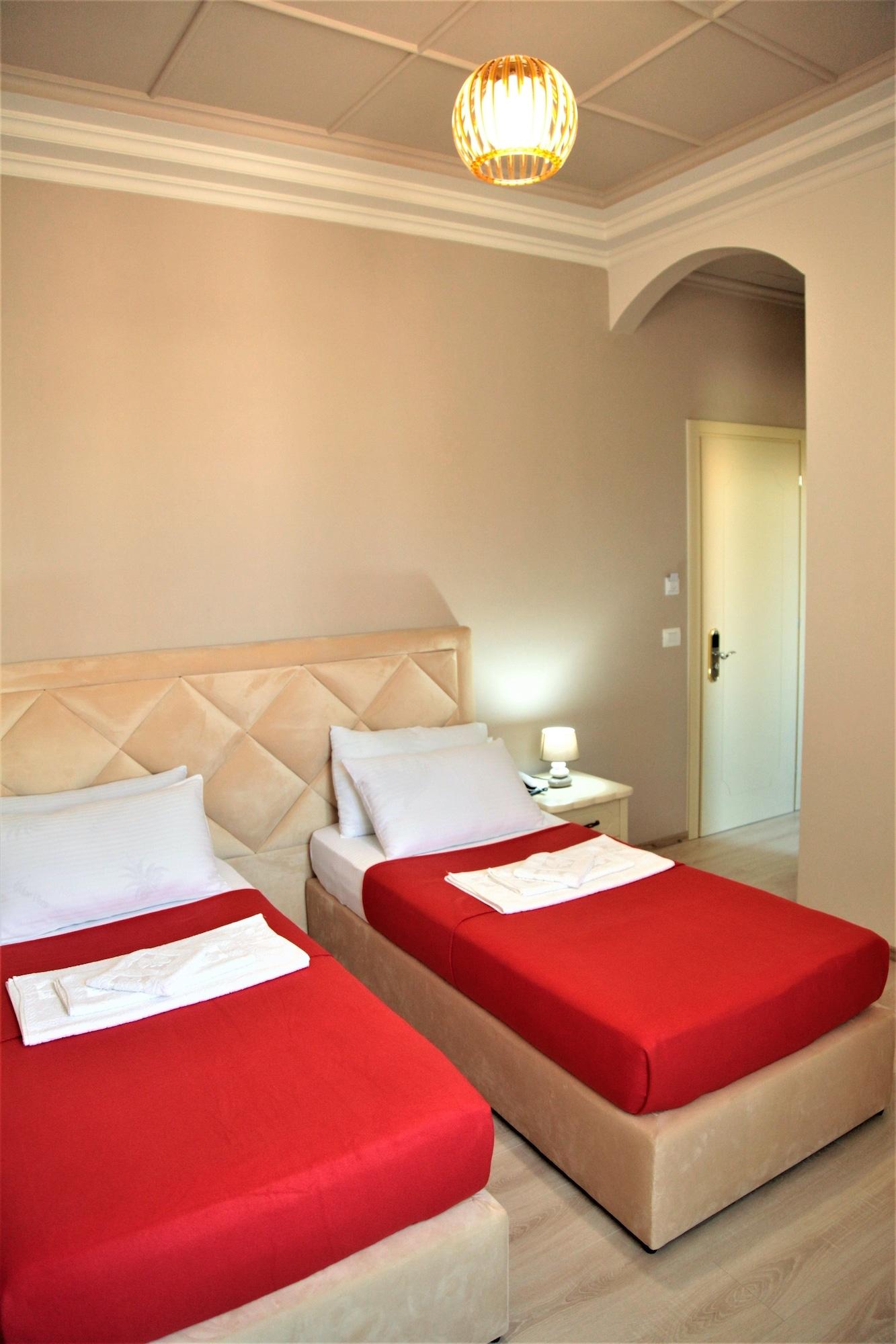 Hotel Veliera Durrës Exteriör bild