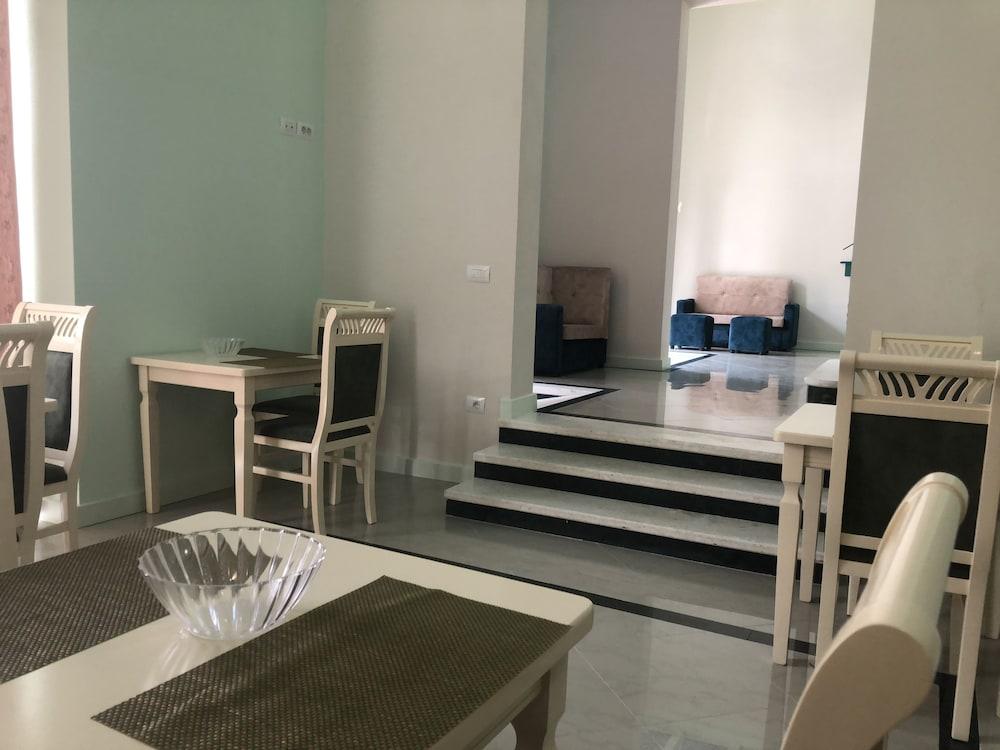 Hotel Veliera Durrës Exteriör bild