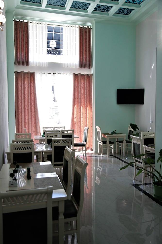 Hotel Veliera Durrës Exteriör bild