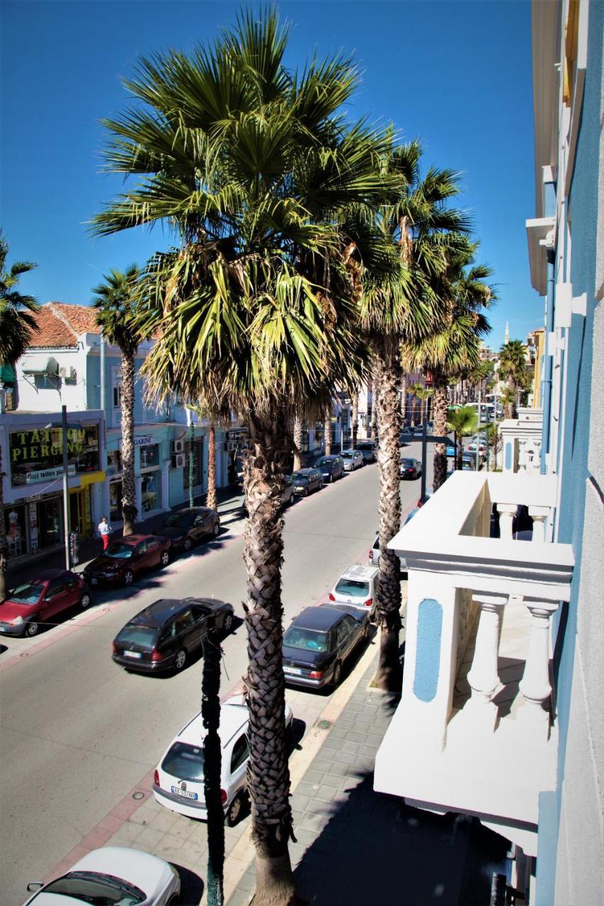 Hotel Veliera Durrës Exteriör bild